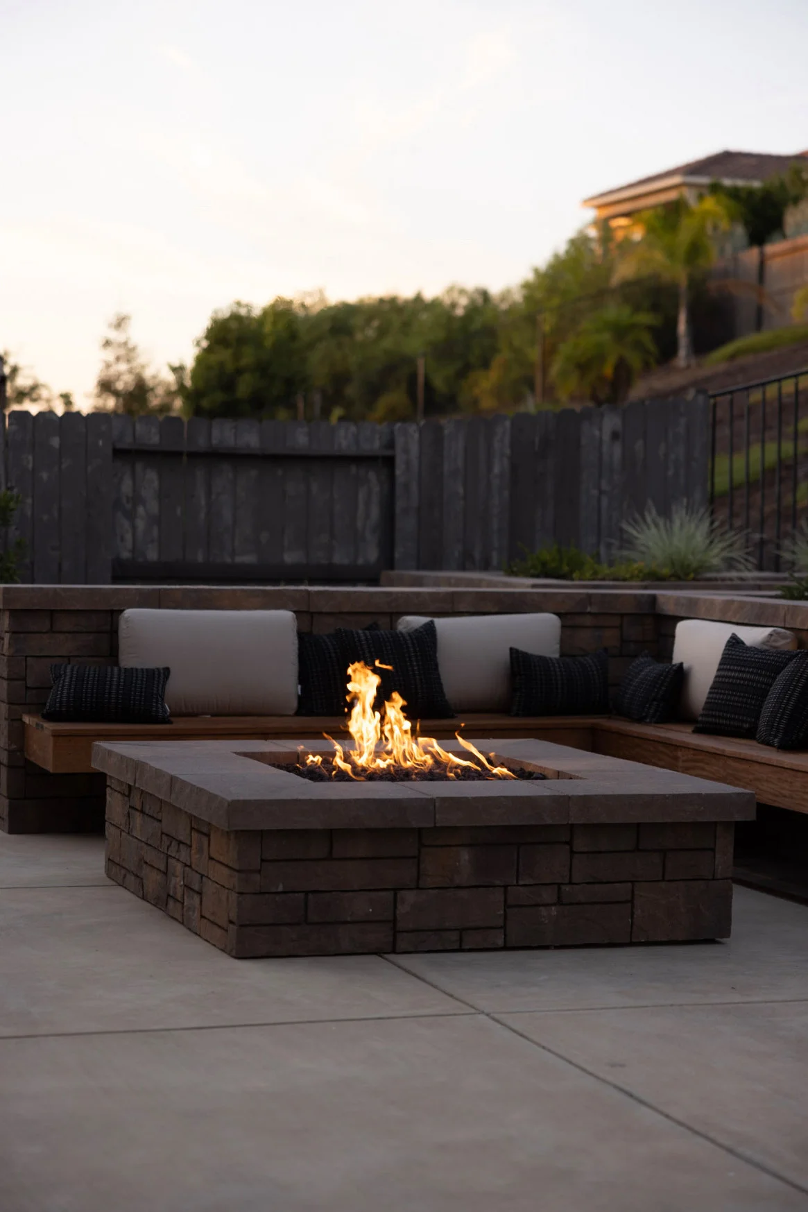 Outdoor pergola dining area